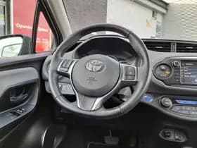 Toyota Yaris thumbnail 16