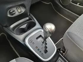 Toyota Yaris thumbnail 30