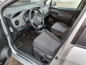 Toyota Yaris thumbnail 43