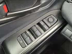 Toyota C hr thumbnail 24