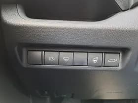 Toyota RAV4 thumbnail 19