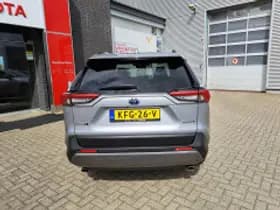 Toyota RAV4 thumbnail 6