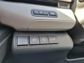 Toyota C hr thumbnail 21