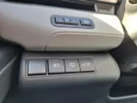 Toyota C hr thumbnail 44