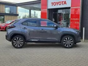 Toyota Yaris Cross thumbnail 3