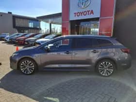 Toyota Corolla thumbnail 6