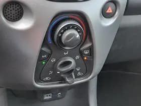 Toyota Aygo thumbnail 19