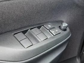 Toyota Yaris Cross thumbnail 16