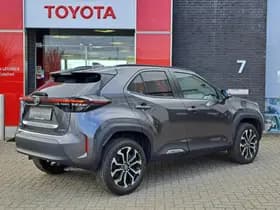 Toyota Yaris Cross thumbnail 2