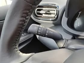 Toyota Yaris thumbnail 20