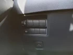 Toyota Yaris thumbnail 39