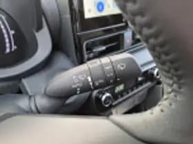 Toyota Yaris thumbnail 42