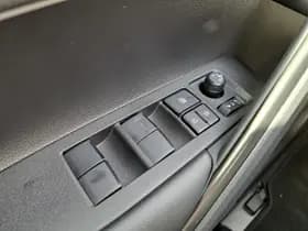 Toyota Corolla thumbnail 18