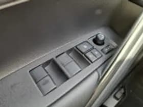 Toyota Corolla thumbnail 41