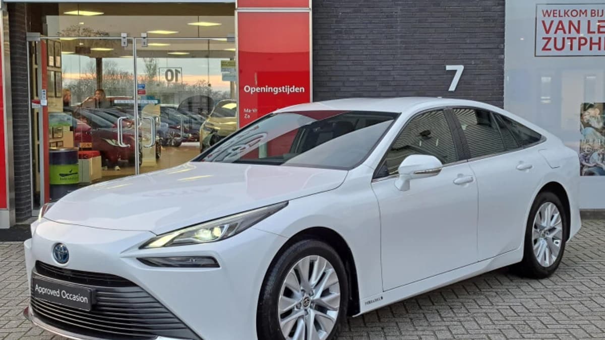 Toyota Mirai — foto 1