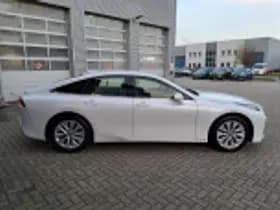 Toyota Mirai thumbnail 27