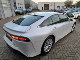 Toyota Mirai thumbnail 8