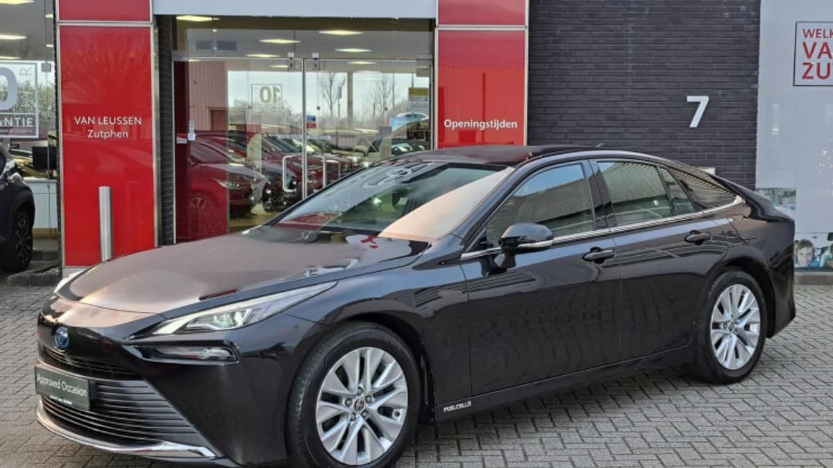 Toyota Mirai — foto 1