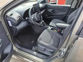 Toyota Yaris thumbnail 15
