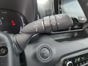 Toyota Yaris thumbnail 23
