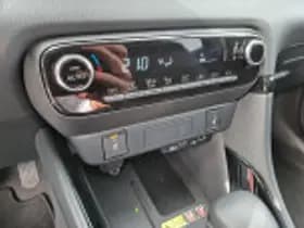 Toyota Yaris thumbnail 49