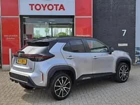 Toyota Yaris Cross thumbnail 2