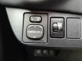 Toyota Yaris thumbnail 20