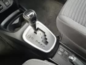 Toyota Yaris thumbnail 53