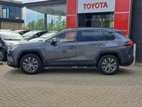 Toyota RAV4 thumbnail 3