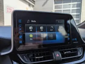 Toyota C hr thumbnail 5