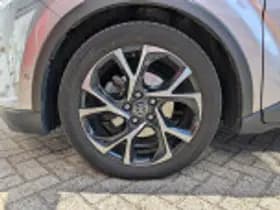 Toyota C hr thumbnail 51