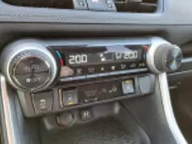 Toyota RAV4 thumbnail 48