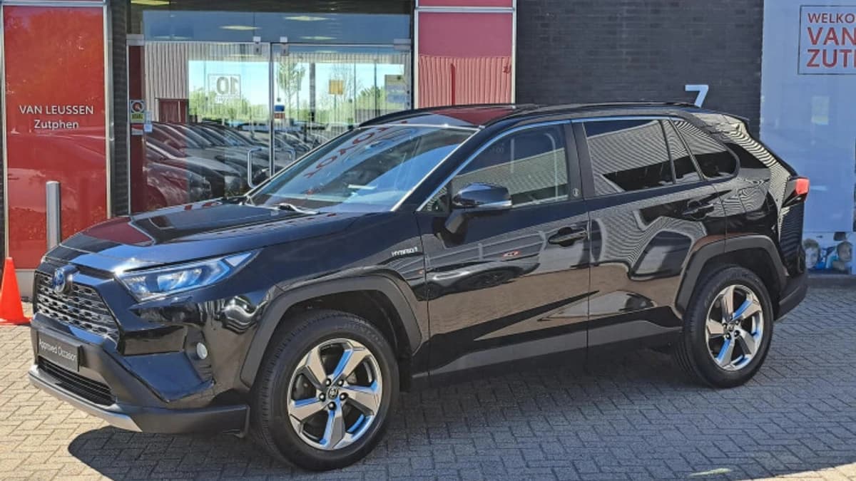 Toyota RAV4 — foto 1
