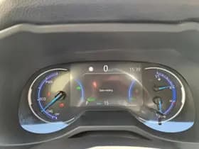 Toyota RAV4 thumbnail 14