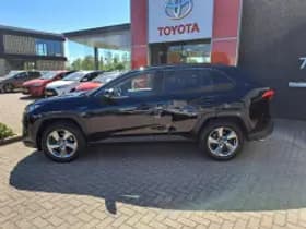 Toyota RAV4 thumbnail 3