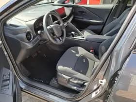 Toyota C hr thumbnail 16