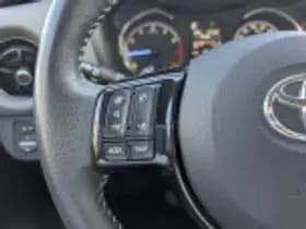 Toyota Yaris thumbnail 48