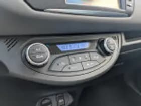 Toyota Yaris thumbnail 50