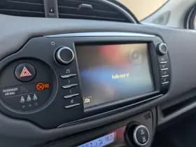 Toyota Yaris thumbnail 61