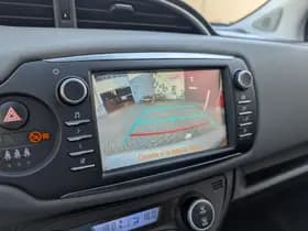 Toyota Yaris thumbnail 10