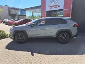 Toyota RAV4 thumbnail 3