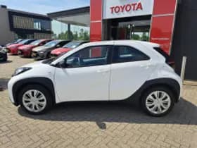 Toyota Aygo X thumbnail 3