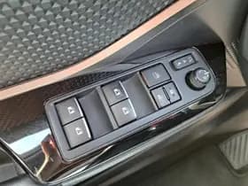 Toyota C hr thumbnail 18