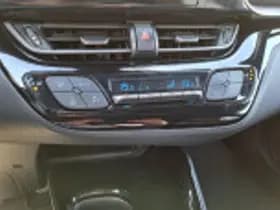 Toyota C hr thumbnail 50