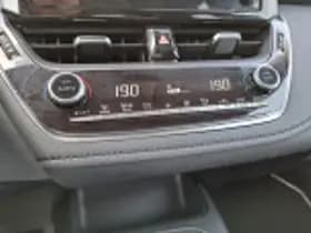 Toyota Corolla thumbnail 50
