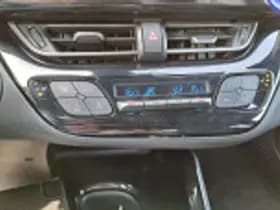 Toyota C hr thumbnail 50