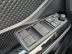 Toyota C hr thumbnail 20