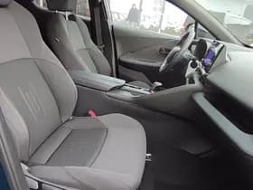 Toyota C hr thumbnail 16