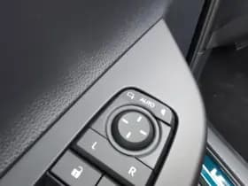 Toyota C hr thumbnail 18
