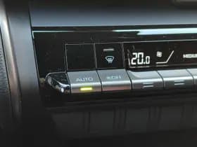Toyota C hr thumbnail 32